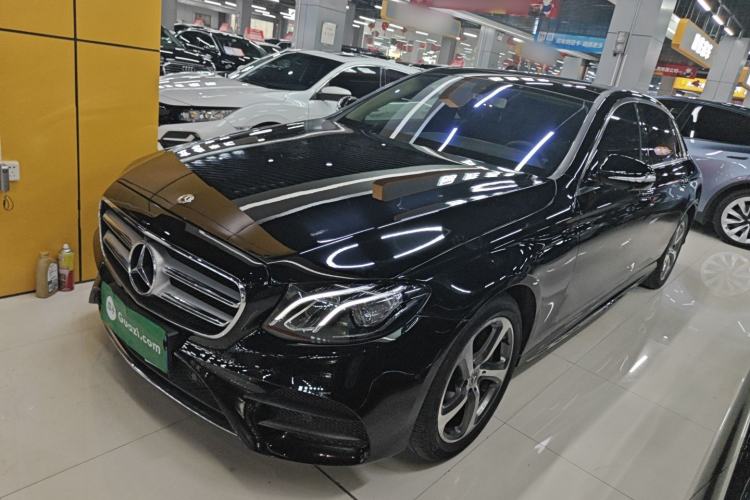 Used Mercedes-Benz E-Class 2019 E 300 L Sporty and Stylish Model