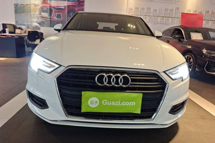 Used Audi A3 2017 Limousine 35 TFSI Ambition Edition
