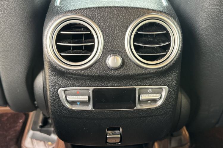 Used Mercedes-Benz GLC 2022 Facelift GLC 260 L 4MATIC Luxury Edition
