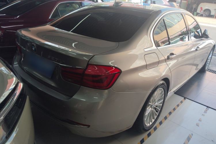Used BMW 3 Series 2016 320Li Luxury Design Package
