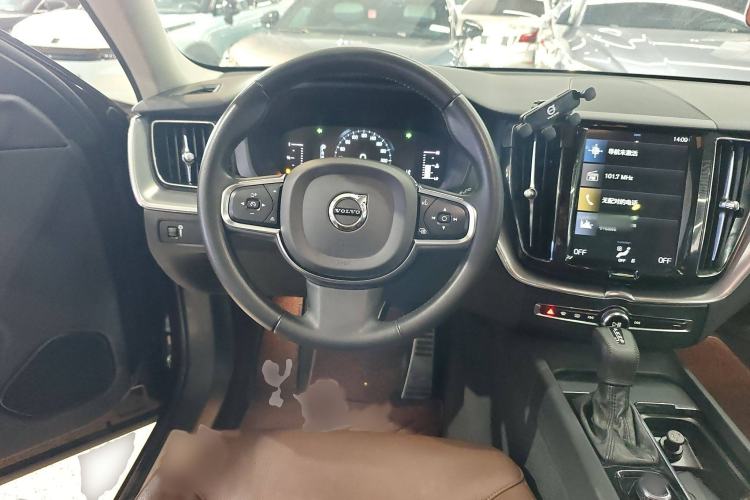 Used Volvo XC60 2020 T5 4x4 Zhiyi Luxury Edition
