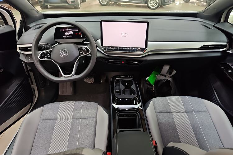 Used Volkswagen ID.4 CROZZ 2025 Pure Edition