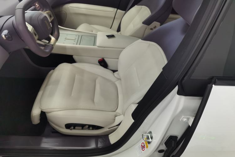 Used  12 2025 Ultra Extended-Range Edition