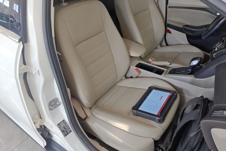 Used Ford Focus 2017 Sedan 1.6L Automatic Comfort Plus SmartDrive Edition
