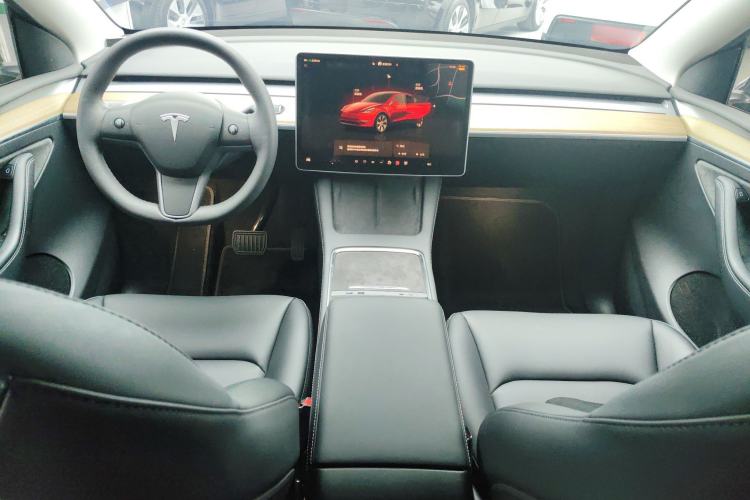 Used Tesla Model Y 2022 Rear-Wheel-Drive Version

