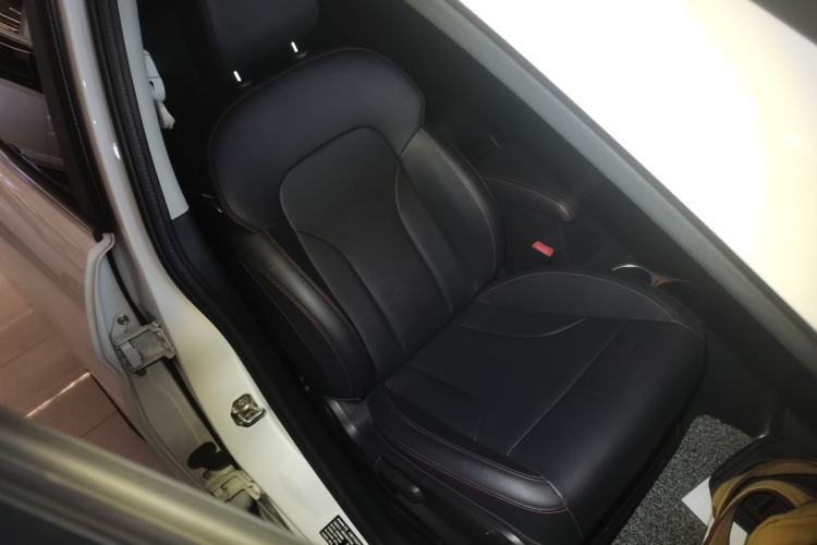 Used Haval M6 2019 1.5T DCT Two-Wheel Drive Value Edition China VI Standard
