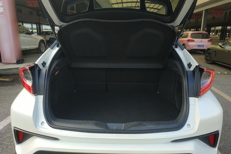 Used Toyota C-HR 2020 2.0L Luxury Edition
