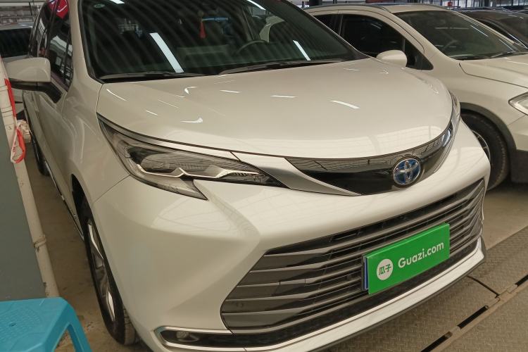 Used Toyota Sienna 2021 2.5L Hybrid Ultimate Edition
