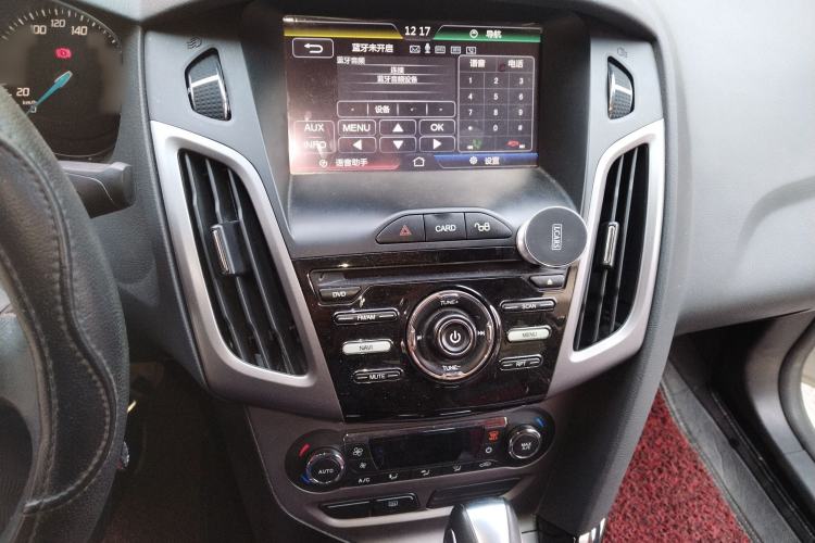 Used Ford Focus 2012 Sedan 1.6L Automatic Fashion Edition
