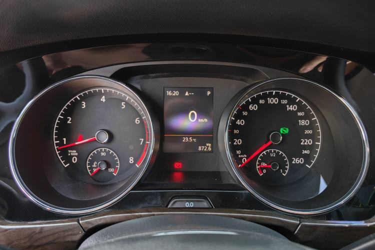 Used Volkswagen Touran 2016 Volkswagen Touran L 280TSI DSG Luxury Edition
