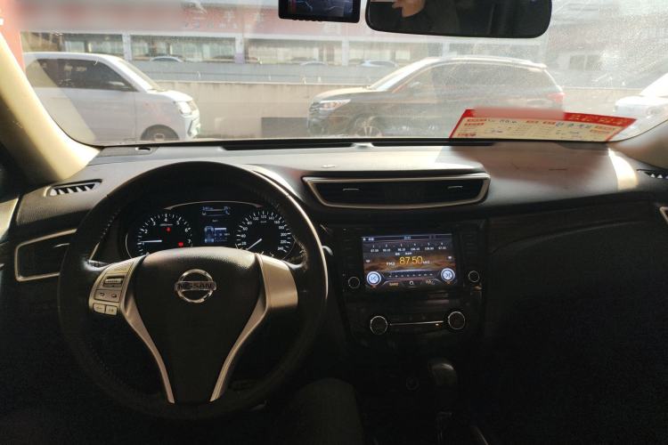 Used Nissan X-Trail 2014 2.5L CVT Luxury Edition 4WD
