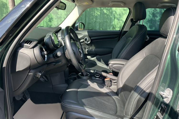 Used  MINI 2016 1.2T ONE Pioneer Edition Five-Door Version
