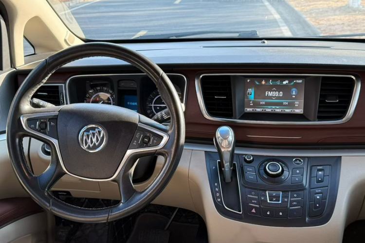 Used Buick GL8 2018 28T Luxury Model China VI Standard
