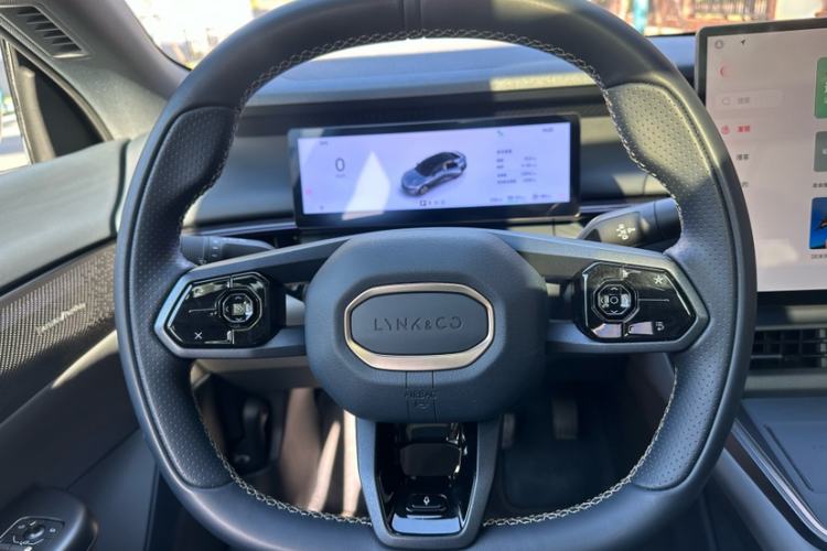 Used Lynk & Co 07 2024 EM-P 126 Long-Range Ultra
