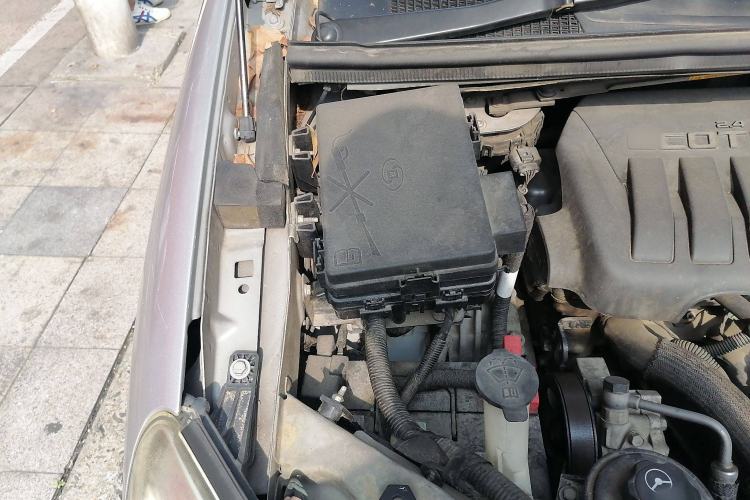 Used Buick GL8 2014 2.4L Comfort Edition
