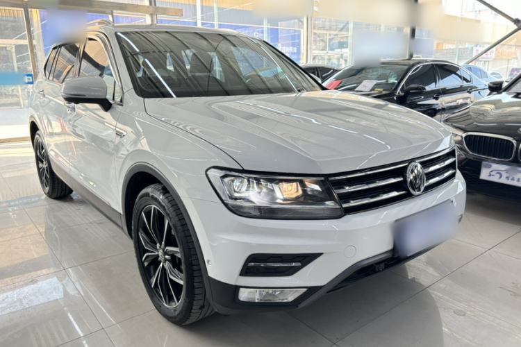 Used Volkswagen Tiguan L 2019 Revised 330TSI Automatic Two-Wheel Drive Smart & Luxury Edition China VI Standard
