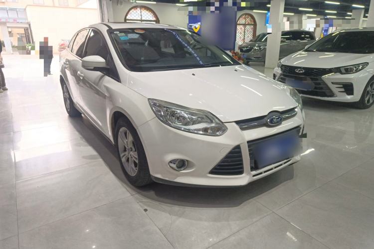 Used Ford Focus 2012 Sedan 1.6L Automatic Fashion Edition
