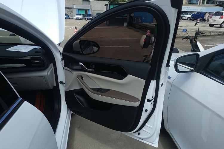 Used BYD Qin PLUS 2024 HONOR Edition DM-i 55KM Leading Model
