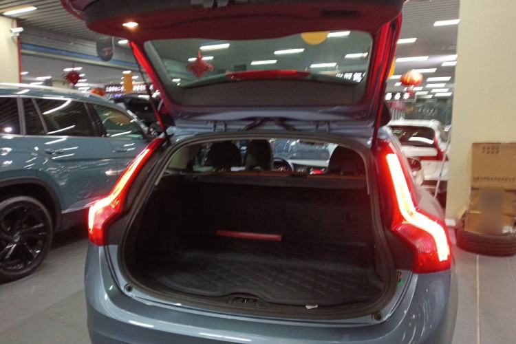 Used Volvo V60 2017 T5 Zhiyi Edition China V Standard
