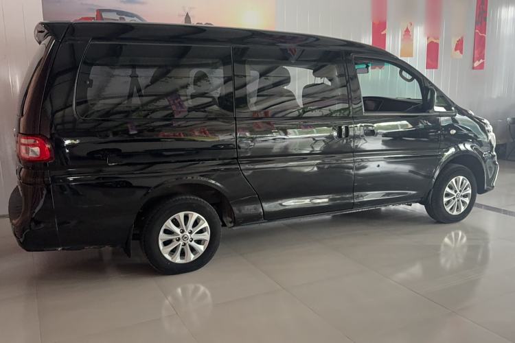 Used FORTHING Lingzhi 2018 M5L 1.6L 9-Seater Luxury Model
