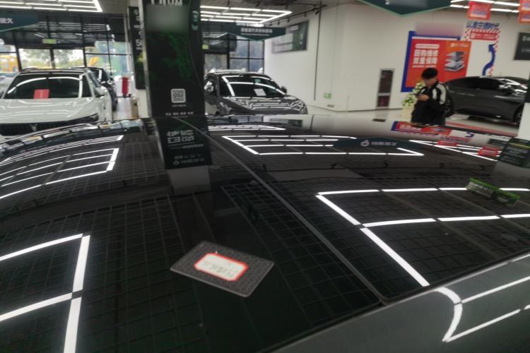 Used  11 2022 Ultra-Long Range Dual-Motor Luxury Edition 4 Seats
