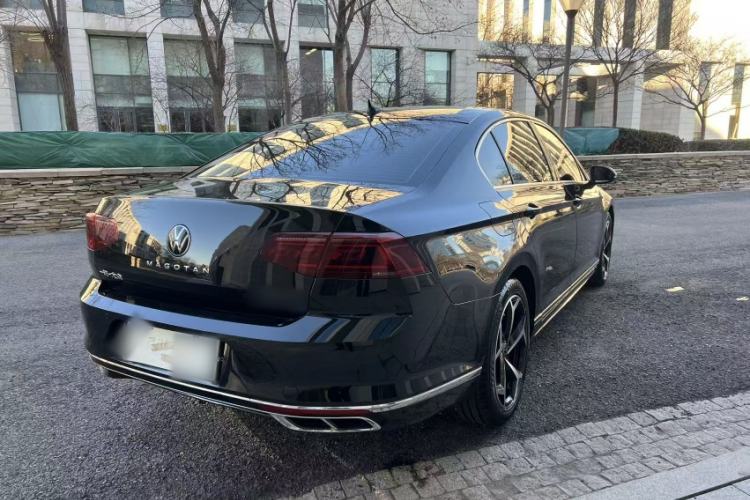 Used Volkswagen Magotan 2023 2 Million Units Limited Edition 330TSI DSG Leading Version
