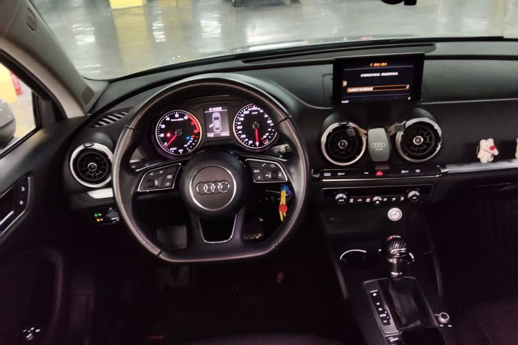 Used Audi A3 2017 Limousine 35 TFSI Sport Edition
