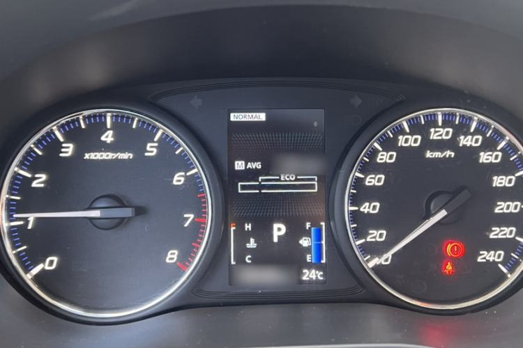 Used Mitsubishi Outlander 2019 2.4L 4x4 Zhi Xiang Edition 5 Seats China VI Standard
