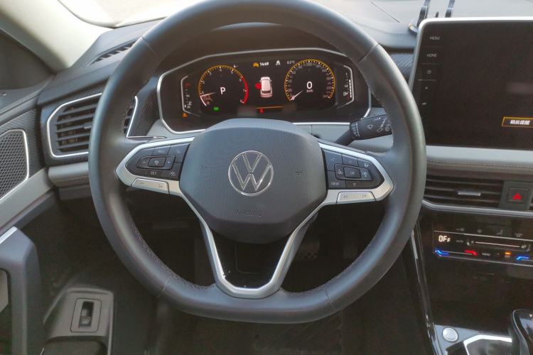 Used Volkswagen Tayron 2023 300TSI Two-Wheel-Drive Luxury Plus Advanced Edition
