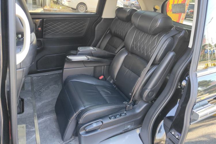 Used Honda Elysion 2019 2.0L Hybrid Supreme Edition
