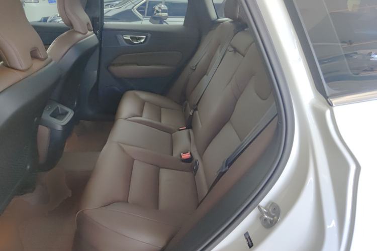 Used Volvo XC60 2024 B5 4x4 Smart Luxury Edition
