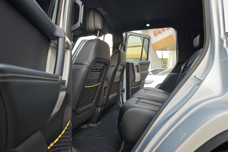 Used  V23 2025 401 Two-Wheel Drive Intelligent Driving Version
