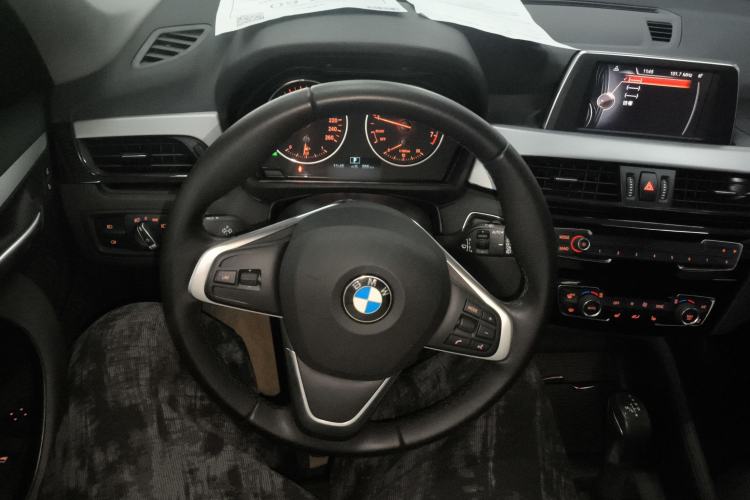 Used BMW X1 2016 sDrive18Li Premium Edition
