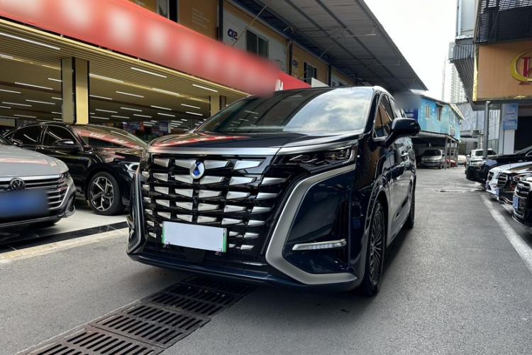 Used Denza D9 2022 DM-i 970 Four-Wheel Drive Flagship Model