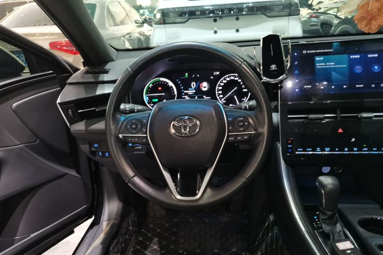 Used Toyota Avalon 2023 Dual-Engine 2.5L Luxury Edition