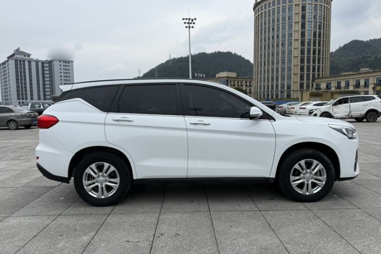 Used Haval M6 2019 1.5T DCT Two-Wheel Drive Value Edition China VI Standard
