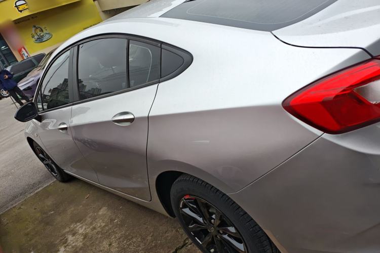 Used Chevrolet Cruze 2018 Redline 320 Automatic Pioneer Edition
