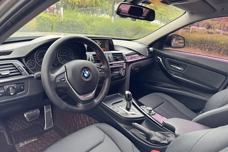 Used BMW 3 Series 2016 320i Fashion Model
