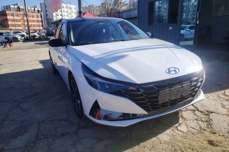 Used Hyundai Elantra 2022 1.5L CVT LUX Prestige Edition