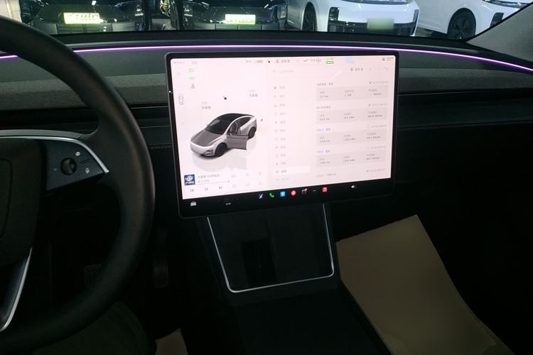 Used Tesla Model Y 2025 Rear-Wheel-Drive Version
