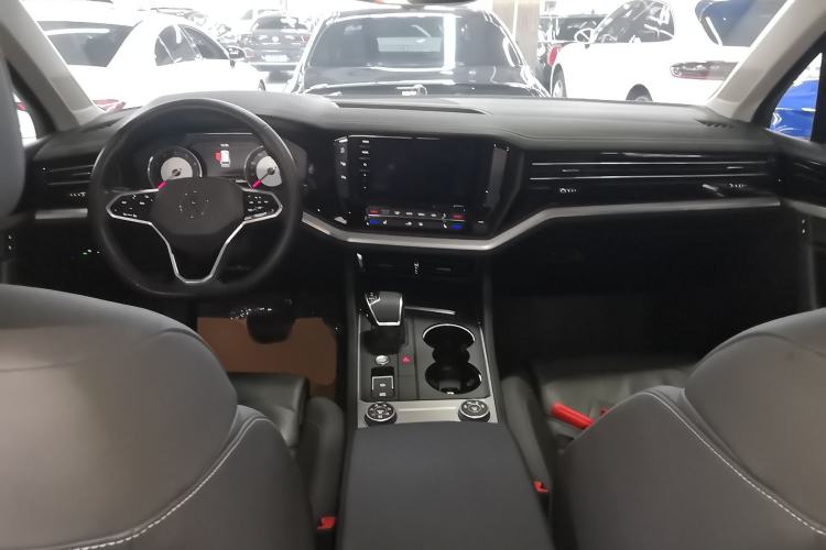 Used Volkswagen Touareg 2021 2.0 TSI Flagship Special Edition
