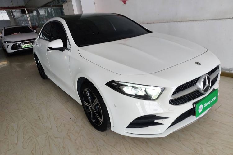 Used Mercedes-Benz A-Class 2022 Revised Version A 200 L Sport Sedan Fashionable Style
