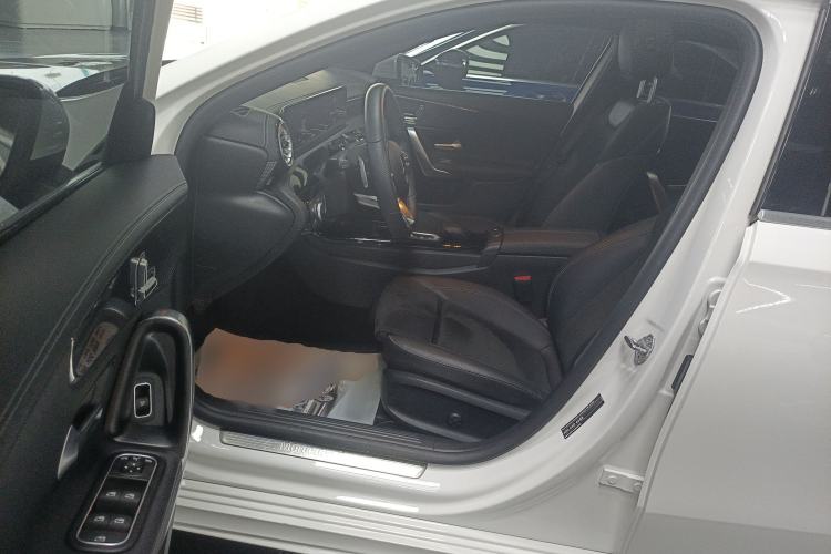 Used Mercedes-Benz A-Class 2022 Revised Version A 200 L Sport Sedan Fashionable Style