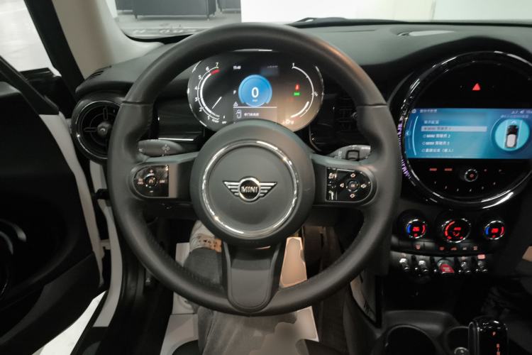 Used  MINI 2023 Updated 1.5T COOPER Artist
