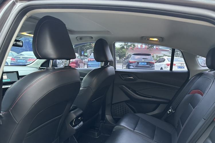 Used MG 5 2021 180 DVVT CVT Youth Luxury Edition
