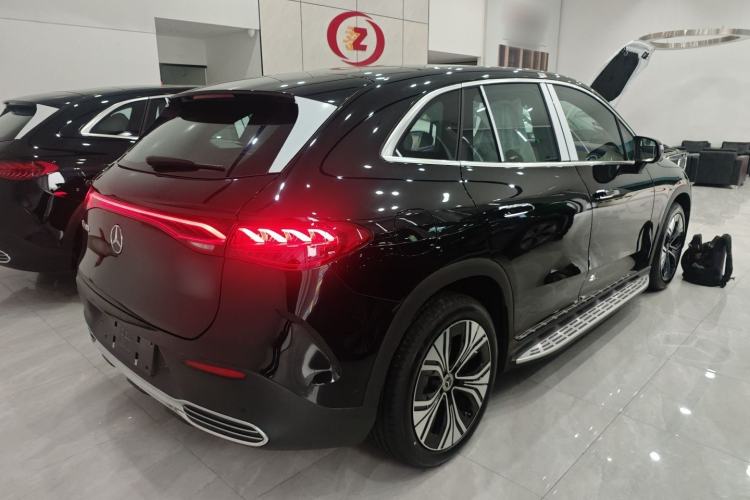 Used Mercedes-Benz EQE SUV 2024 500 4MATIC Pioneer Edition
