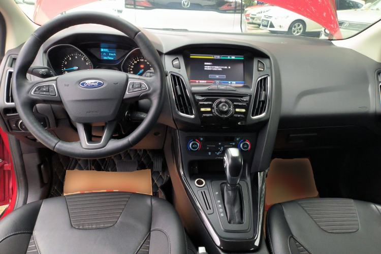 Used Ford Focus 2015 Hatchback 1.6L Automatic Fashion Edition