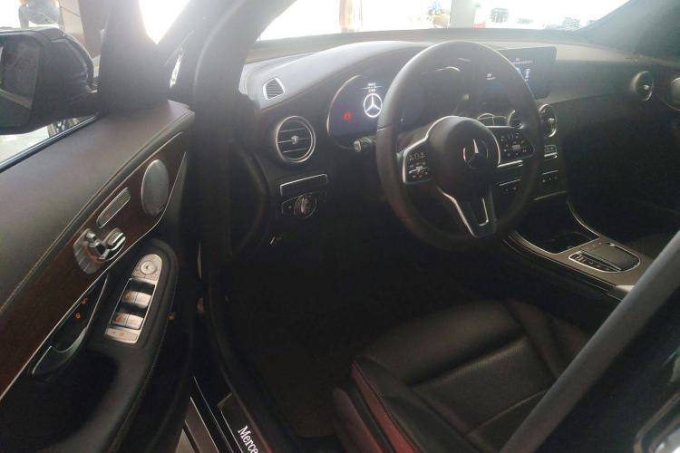 Used Mercedes-Benz GLC 2020 Facelifted GLC 300 L 4MATIC Luxury Edition
