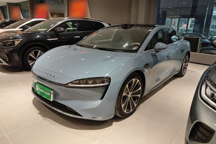 Used Hima Luxeed S7 2025 855 km Max