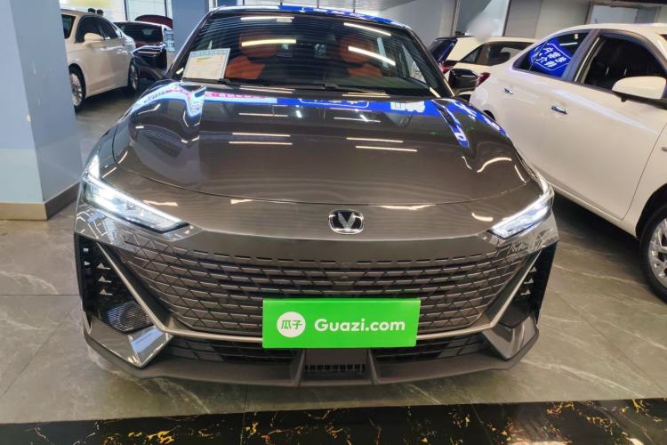 Used Changan UNI-V 2022 1.5T Prestige Version
